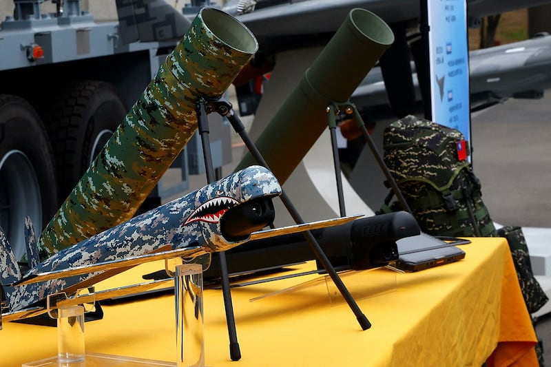 台湾国防部向媒体展示其国产无人机。(资料照、路透社)